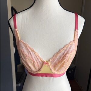 La Vie en Rose Lace Bralette